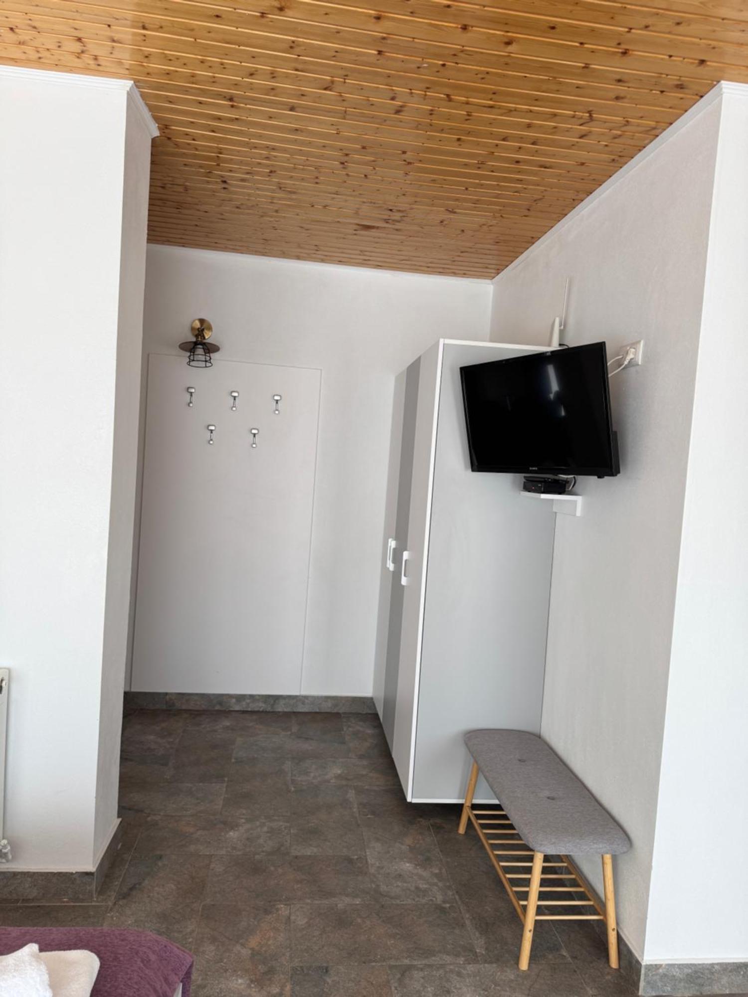 Red Family Apartments Păltiniş Стая снимка